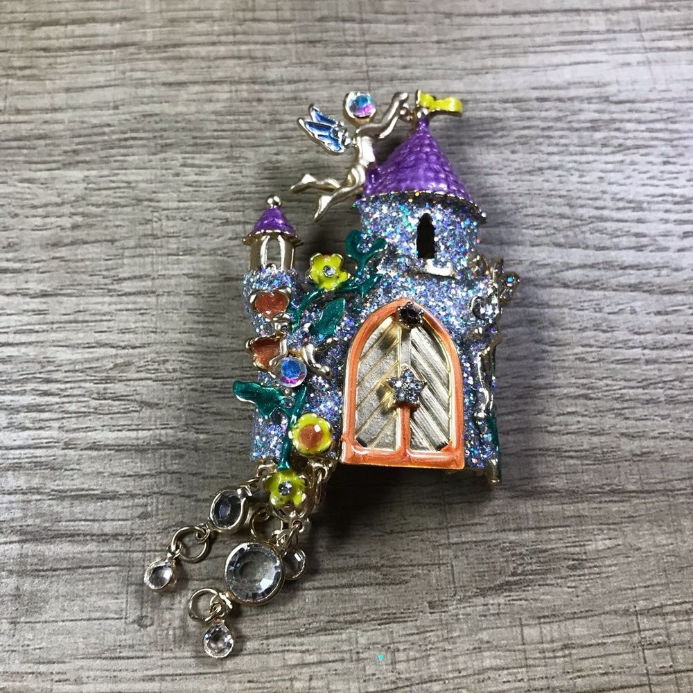Fairy castle Austrian bezel crystals sparkly Rhinestones New Big kitchy princess